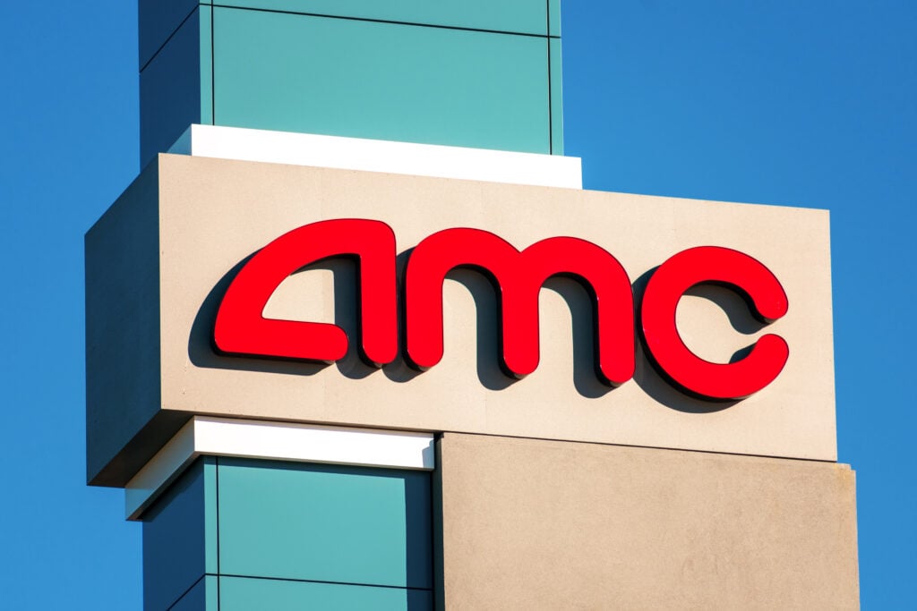AMC Stock Tests $3.00 Resistance: Can Record Box Office Drive a Trend Reversal?