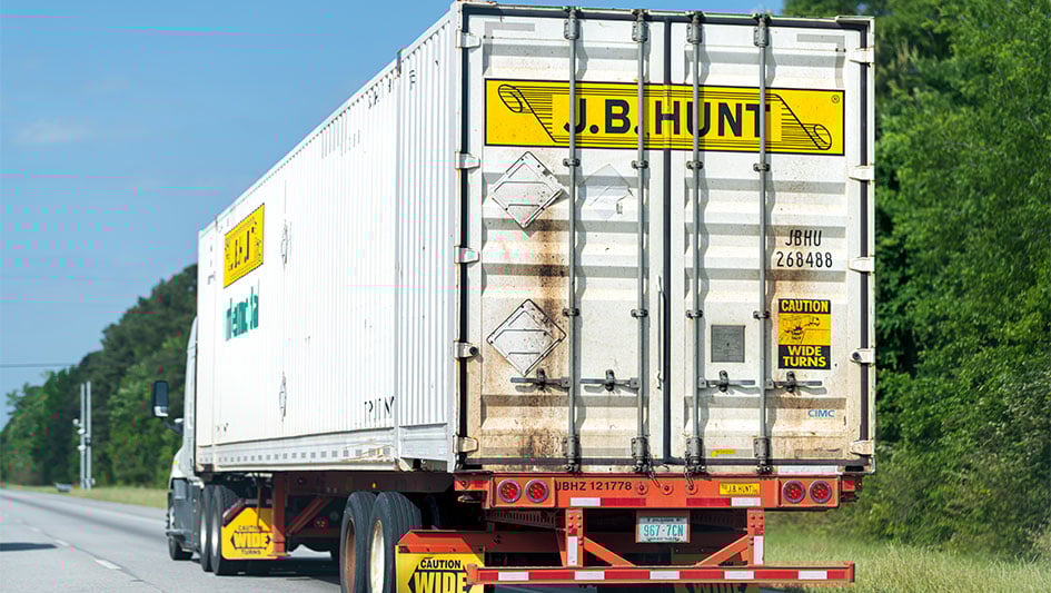 JB Hunt Earnings Growth Accelerates On First Sales Gain Since 2022