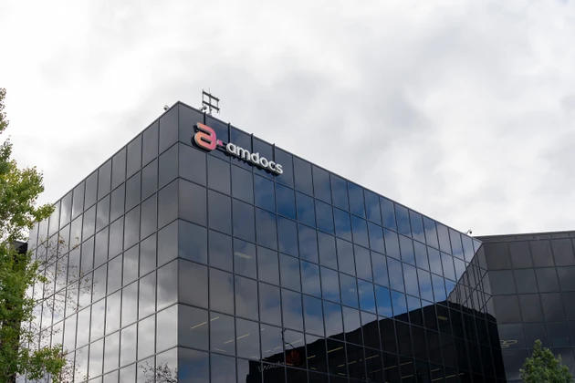 KeyBanc flags growth risks for Amdocs amid customer spending pressures