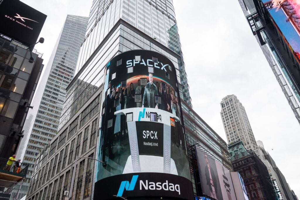 SpaceX Stock Faces a Risk That Keeps Coming Back in Waves