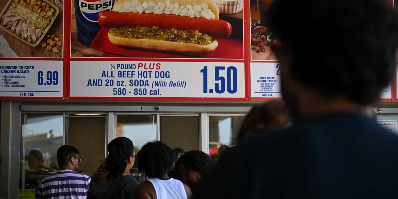 Costco Makes Changes to Its Famous Hot Dog Combo. It Could Be the Start of Something Big.