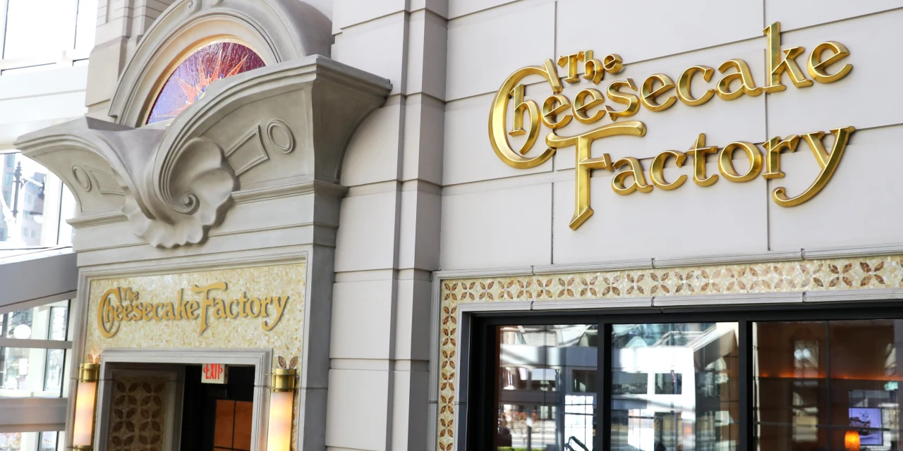The Cheesecake Factory Posts Higher Profit As Comparable Sales Tick Up