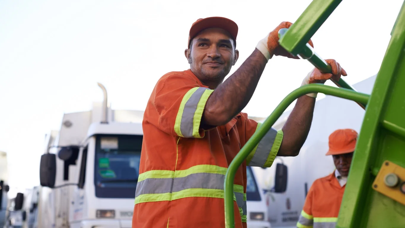 Had You Invested $1K in Waste Management or Republic Services 10 Years Ago, Here's What You'd Have Now