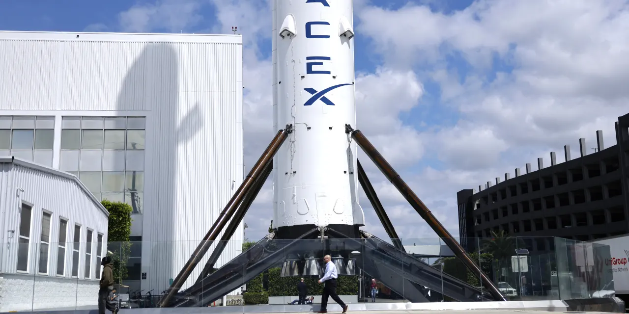 Starlink, SpaceX crown jewel, brings in more than $11 billion in revenue