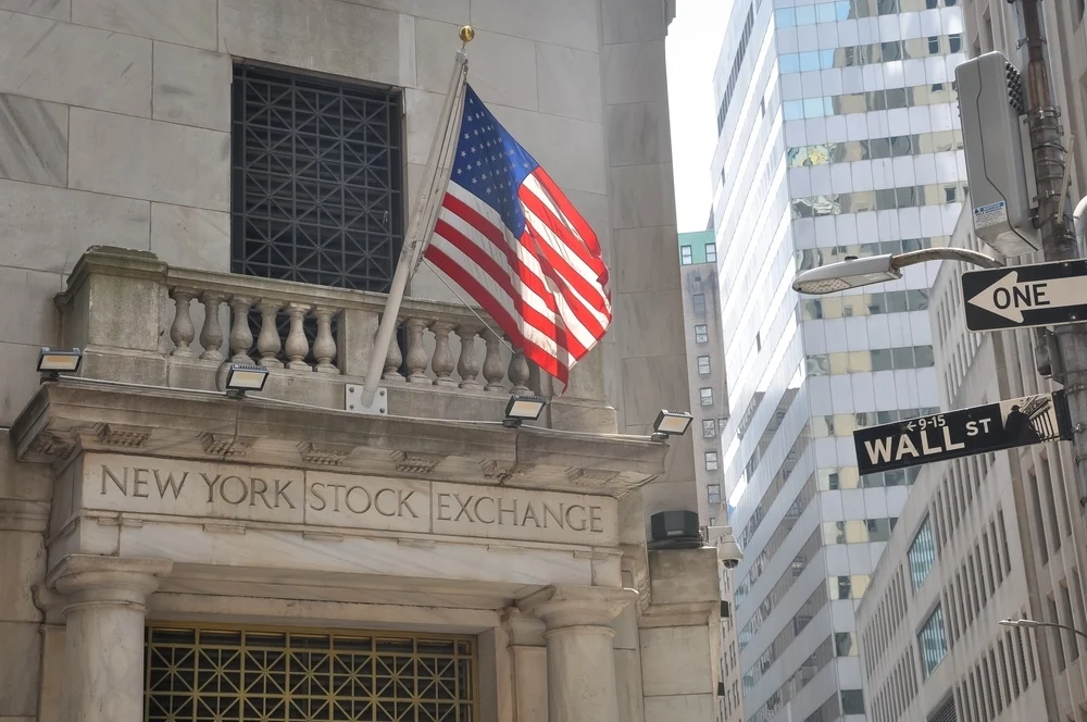 Stock Market Today: Dow Jones, S&P 500 Futures Gain As Trump Administration Evades War Powers Deadline— Apple, Twilio, Roblox In Focus