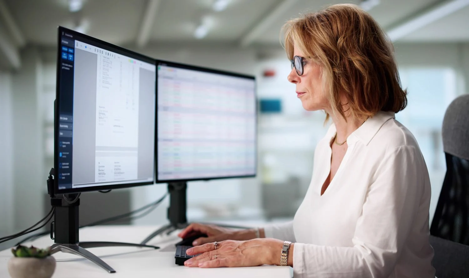 Forget ServiceNow: 2 High-Growth Software Bargains to Buy on the Dip With Safer AI Exposure
