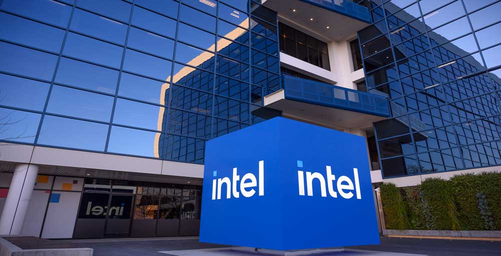 Surging Intel Stock, 2 Other Nasdaq 100 Giants Headline Earnings Calendar
