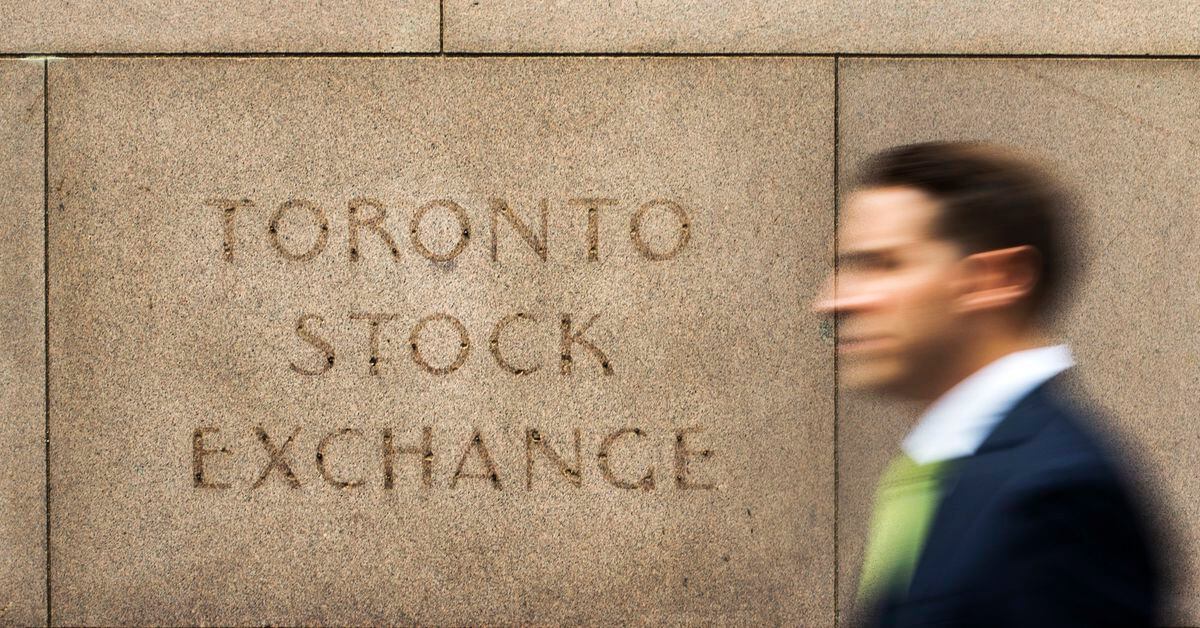 Corporate earnings underpin TSX as oil prices slide - Reuters
