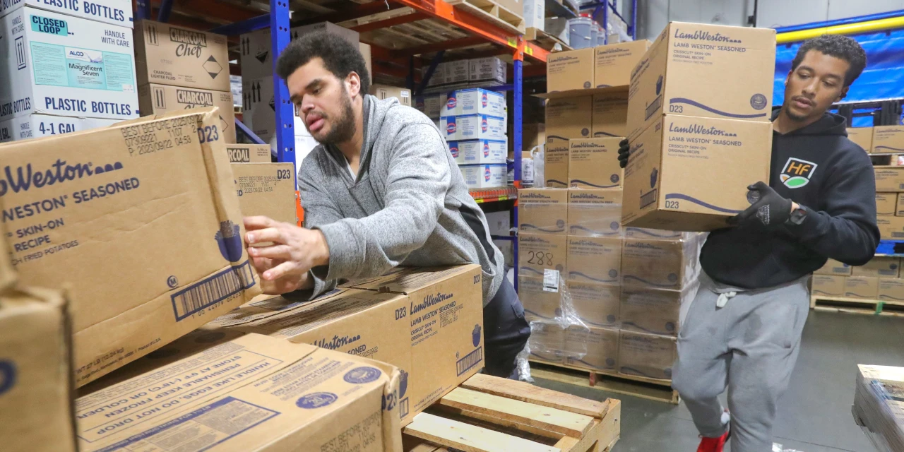 Iran War Pushes Companies to Raise Prices on Beer, Paint, Fries and More