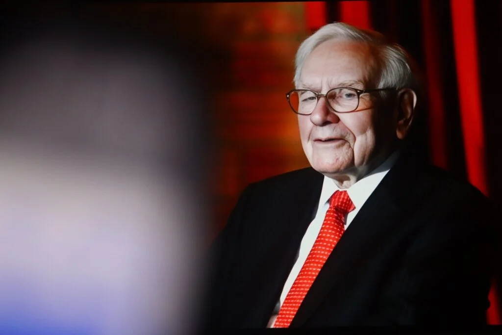 Warren Buffett Is Getting Richer In 2025 — And It's Not Because Of Apple: How One Chinese Holding Is Helping