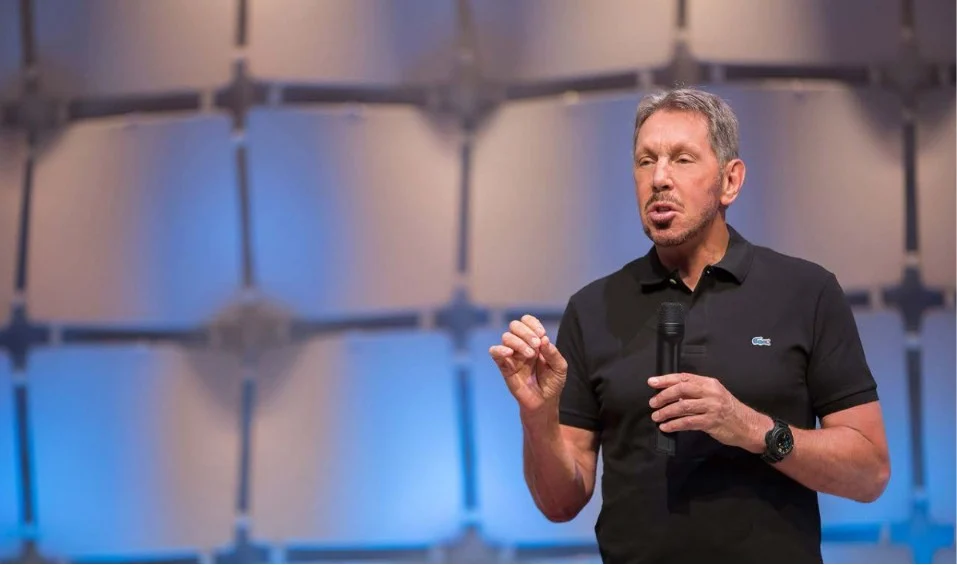 Oracle's Stock Crash Has Cost Larry Ellison $213 Billion in 10 Months. Should Investors Buy the Dip?