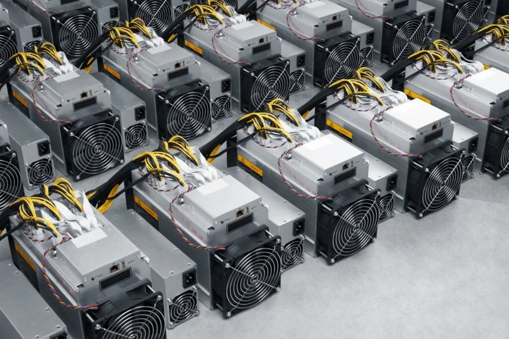 Bitcoin Miners Hit Rock Bottom? Valuations Slip Below Key Average For First Time In A Year