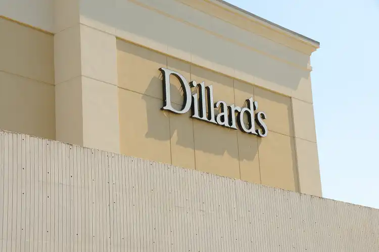 Dillard's points to 'challenging' environment after sales drop in Q1