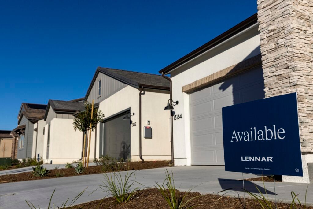 Housing Costs Keep Rising: Lennar Points to Data Center Labor Demand While KB Home Flags Fuel, Tariff and Inflation Pressures