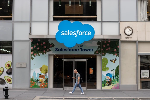 Salesforce tumbles, ending six-day gains as AI fears weigh