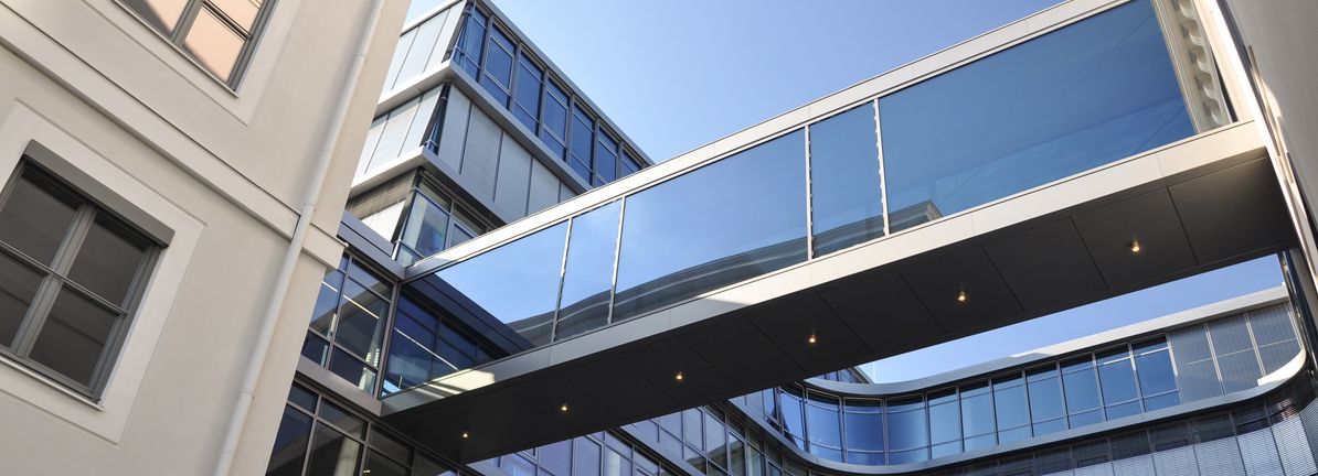 At US$387, Is It Time To Put Carlisle Companies Incorporated On Your Watch List?