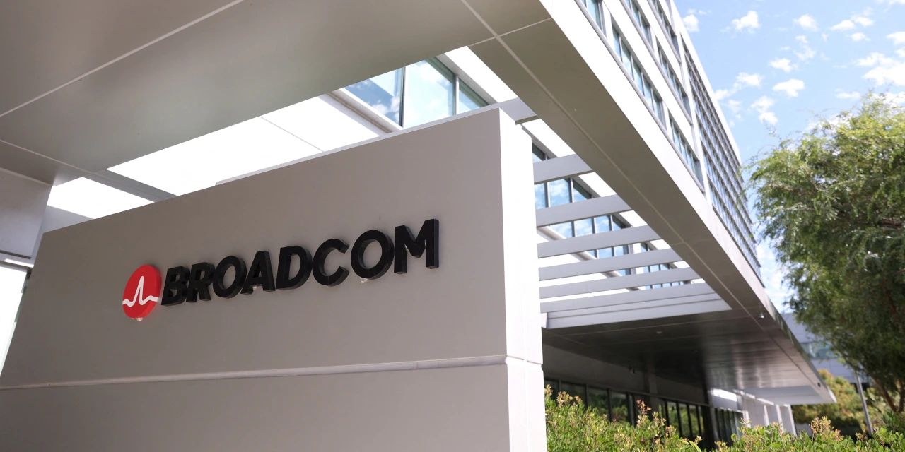 Broadcom Logs Higher Sales, Authorizes $10 Billion Buyback Amid Climbing AI Demand
