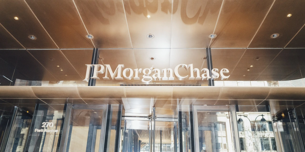 Lawyer for Former JPMorgan Banker Resigns Ahead of First Court Appearance
