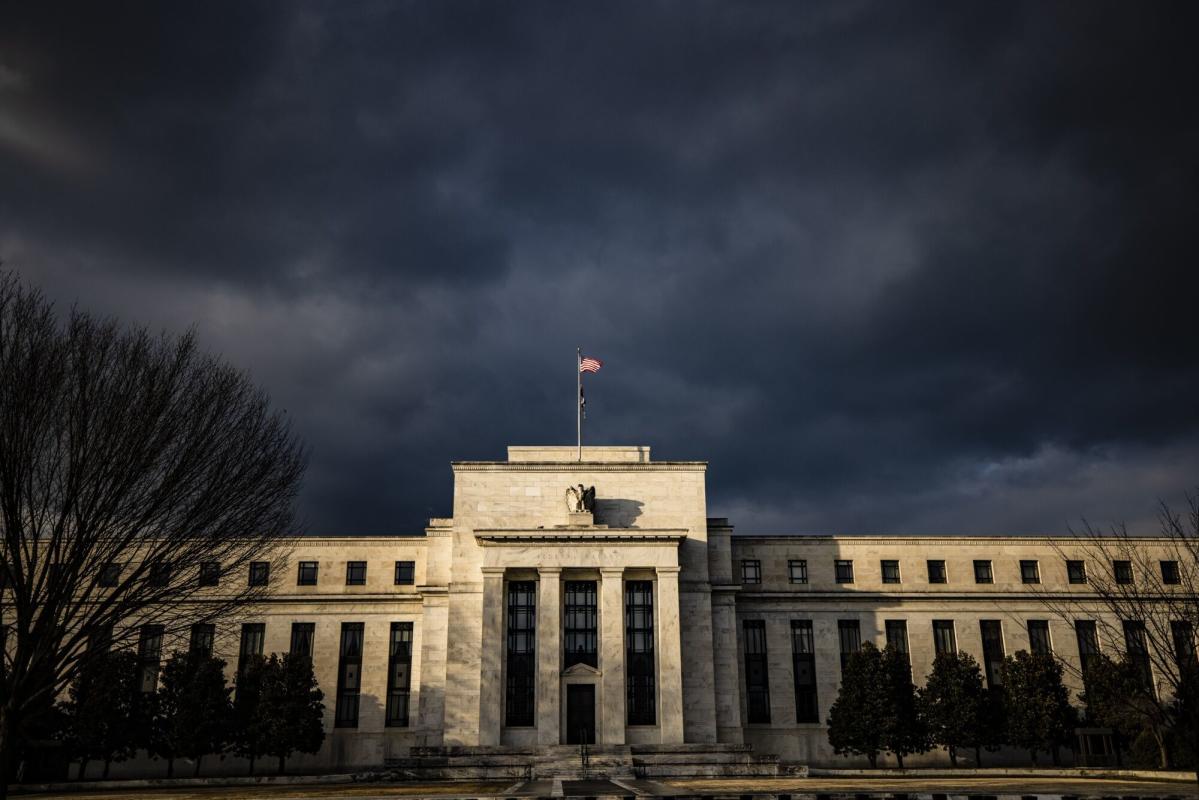 Relatively High Chance of No Rate Cuts This Year, JPMorgan’s Pinto Says
