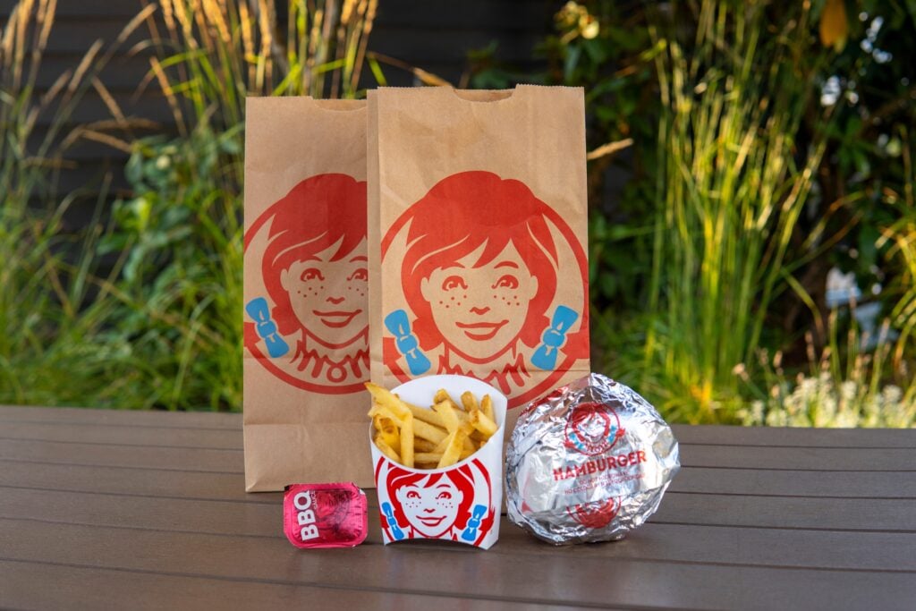 How To Earn $500 A Month From Wendy's Stock Ahead Of Q2 Earnings