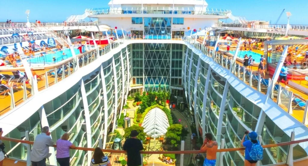 Carnival Cuts Annual Profit Outlook, Stock Falls