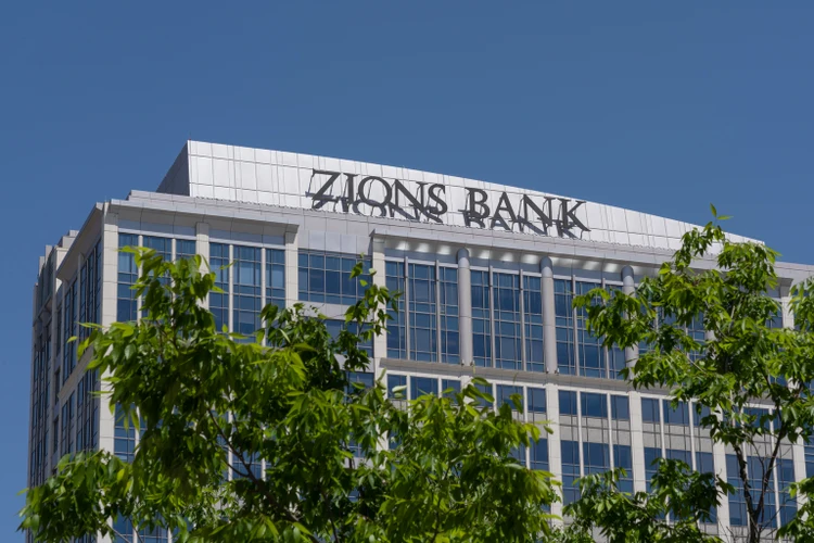 Zions upgraded to Buy-equivalent at Baird after sell-off, citing 'magnitude is overdone'