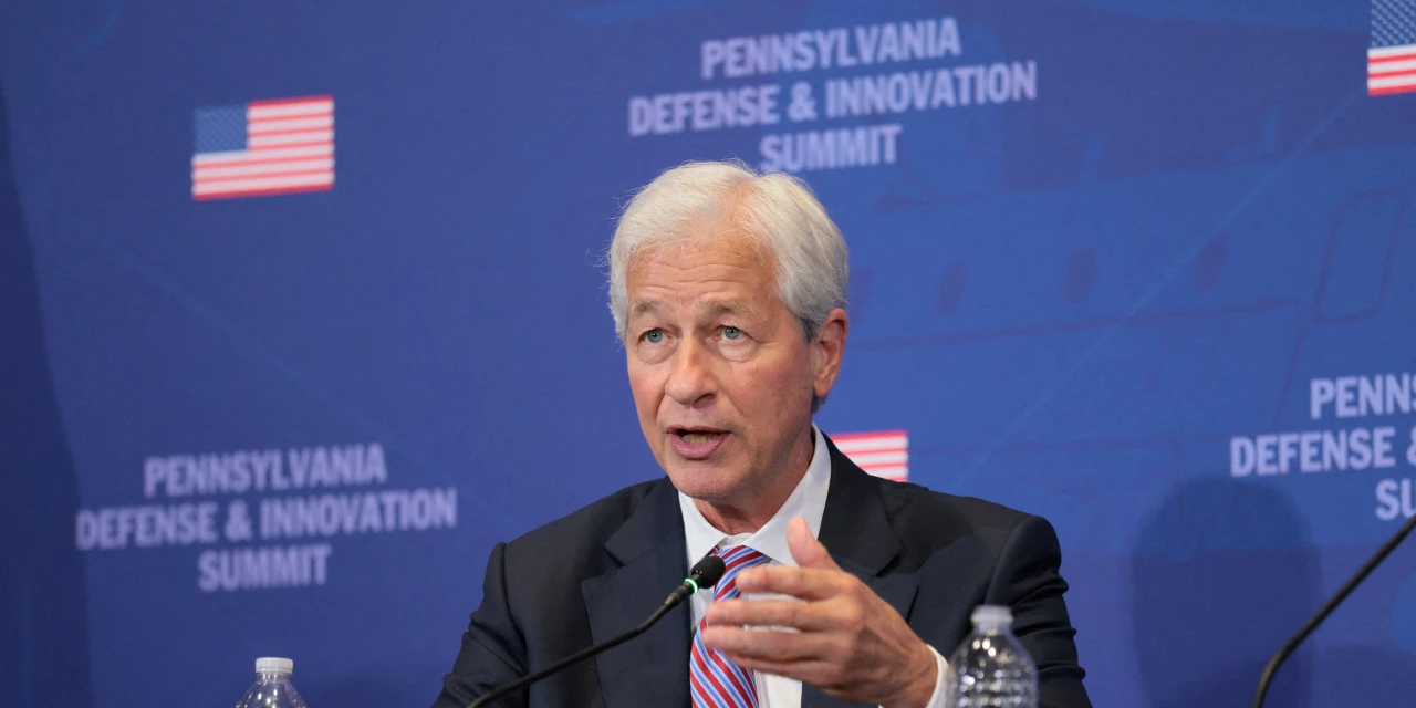 Private-Credit Firms Are Buzzing About Getting In on JPMorgan’s Card Empire