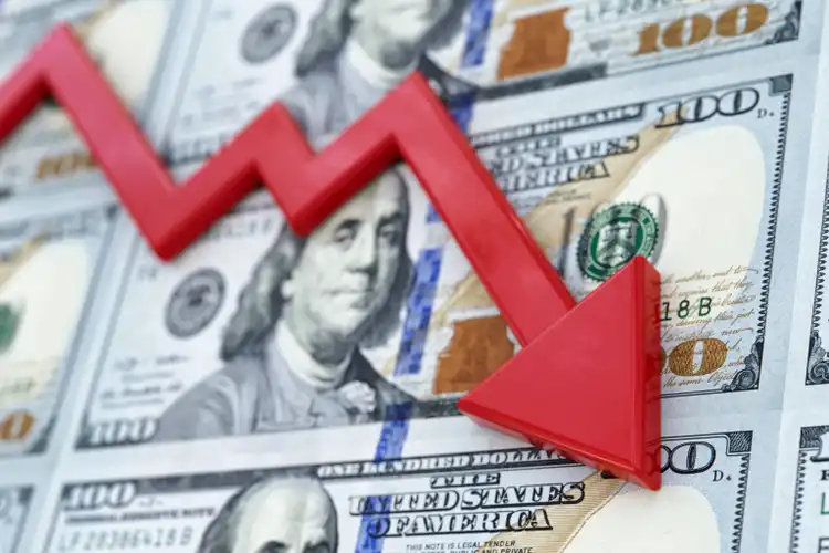 UnitedHealth defended as stock hits five-year low after report on DoJ probe